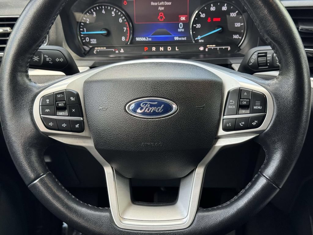 Used 2023 Ford Explorer XLT w/ Equipment Group 202A AWD/4WD image 21
