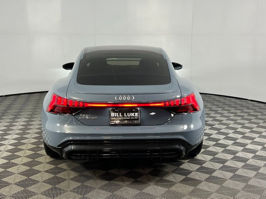 Used 2024 Audi e-tron GT Premium Plus image 8