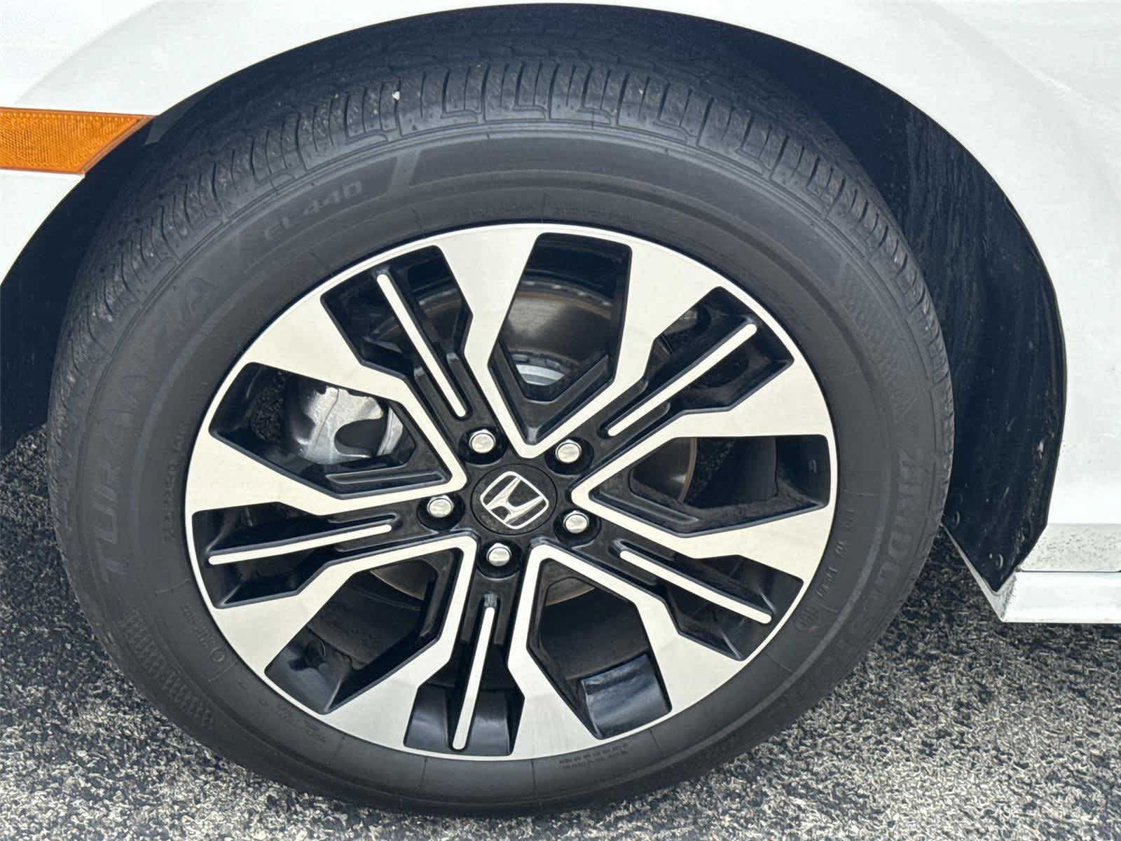 Used 2026 Honda Odyssey Elite image 12