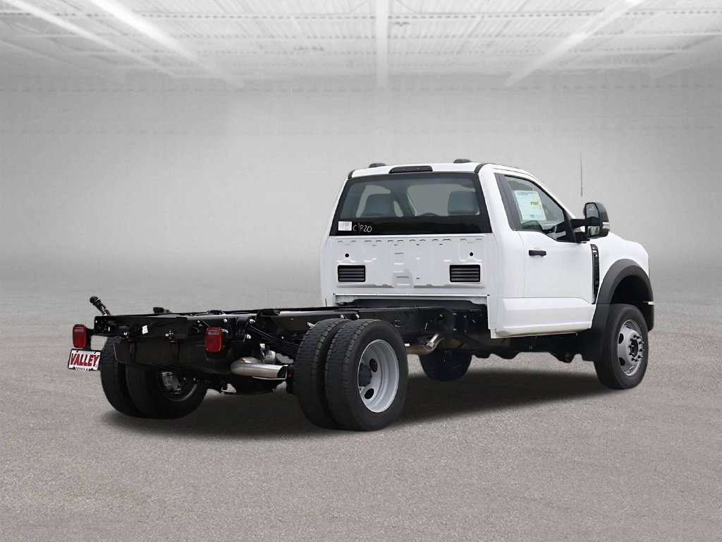 New 2025 Ford F550 4x4 Regular Cab Super Duty image 10