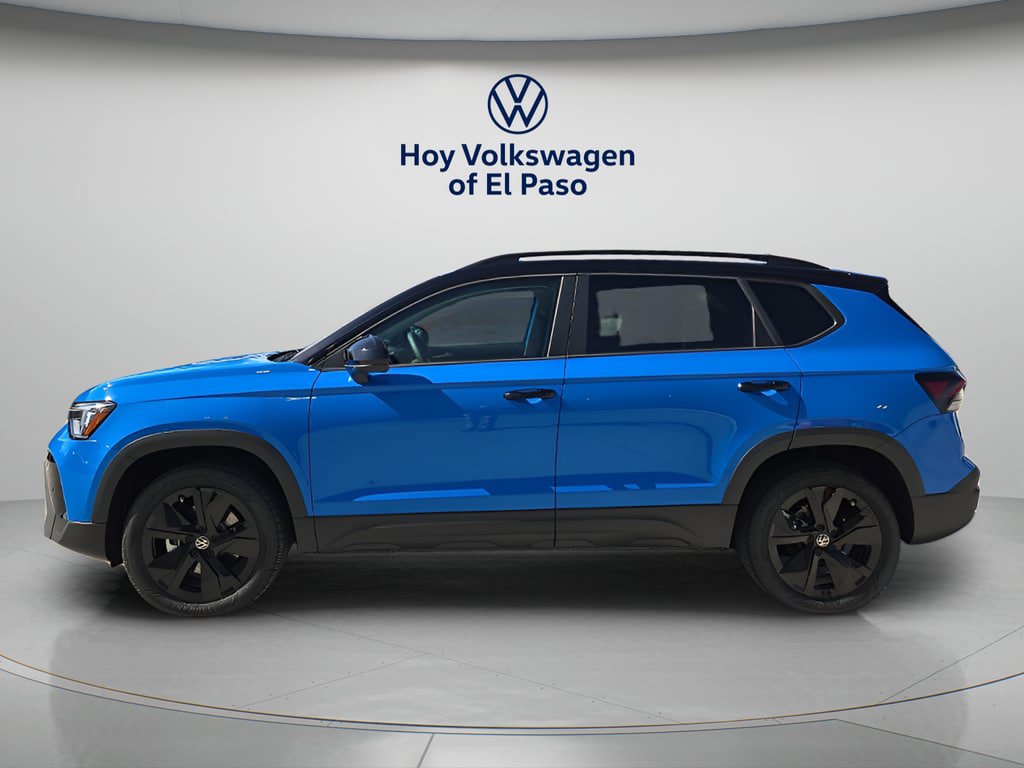 New 2026 Volkswagen Taos SE FWD image 5