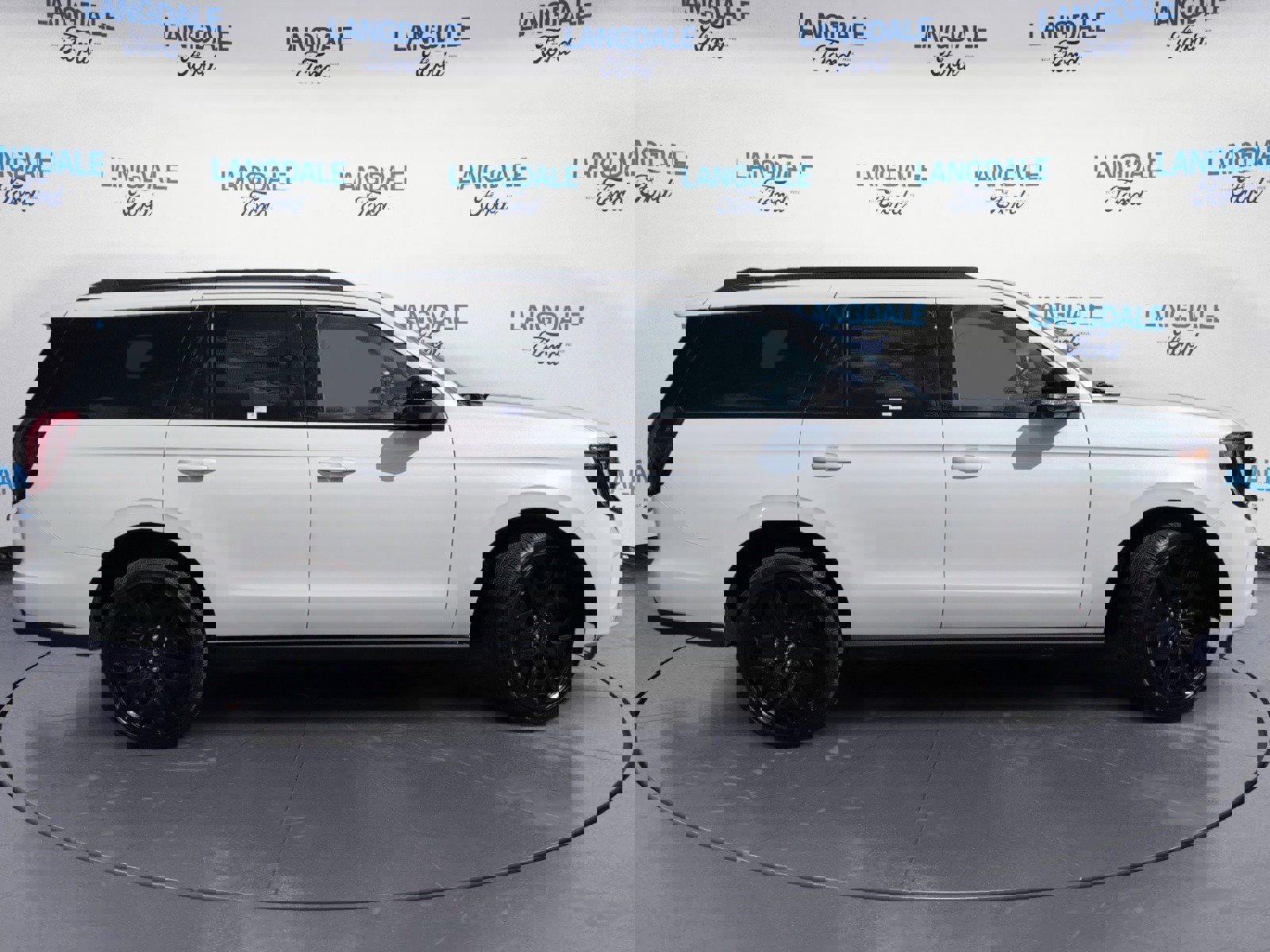 New 2026 Ford Expedition Platinum w/ Stealth Performance Package image 3
