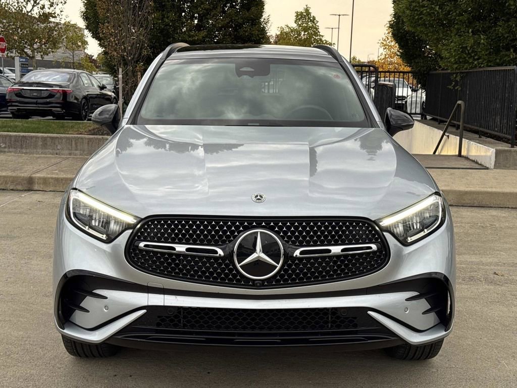 Certified 2025 Mercedes-Benz GLC 300 4MATIC image 9