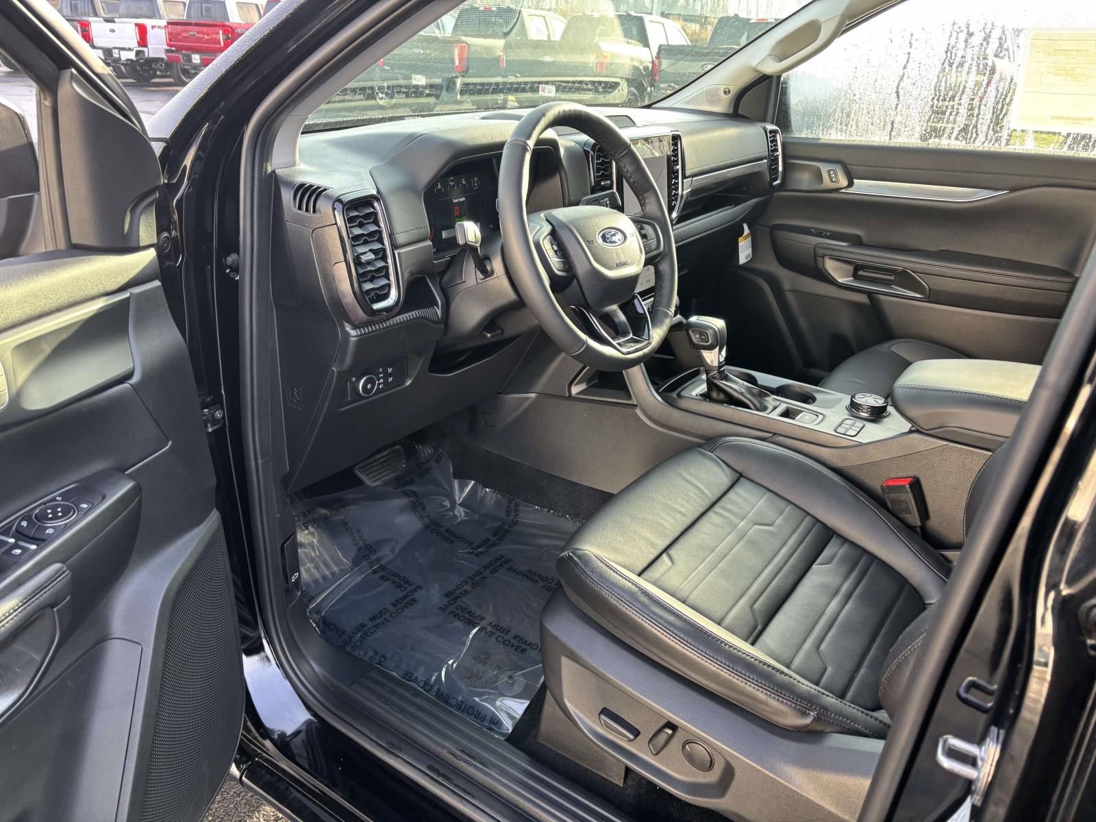 New 2025 Ford Ranger Lariat w/ Black Appearance Package image 24