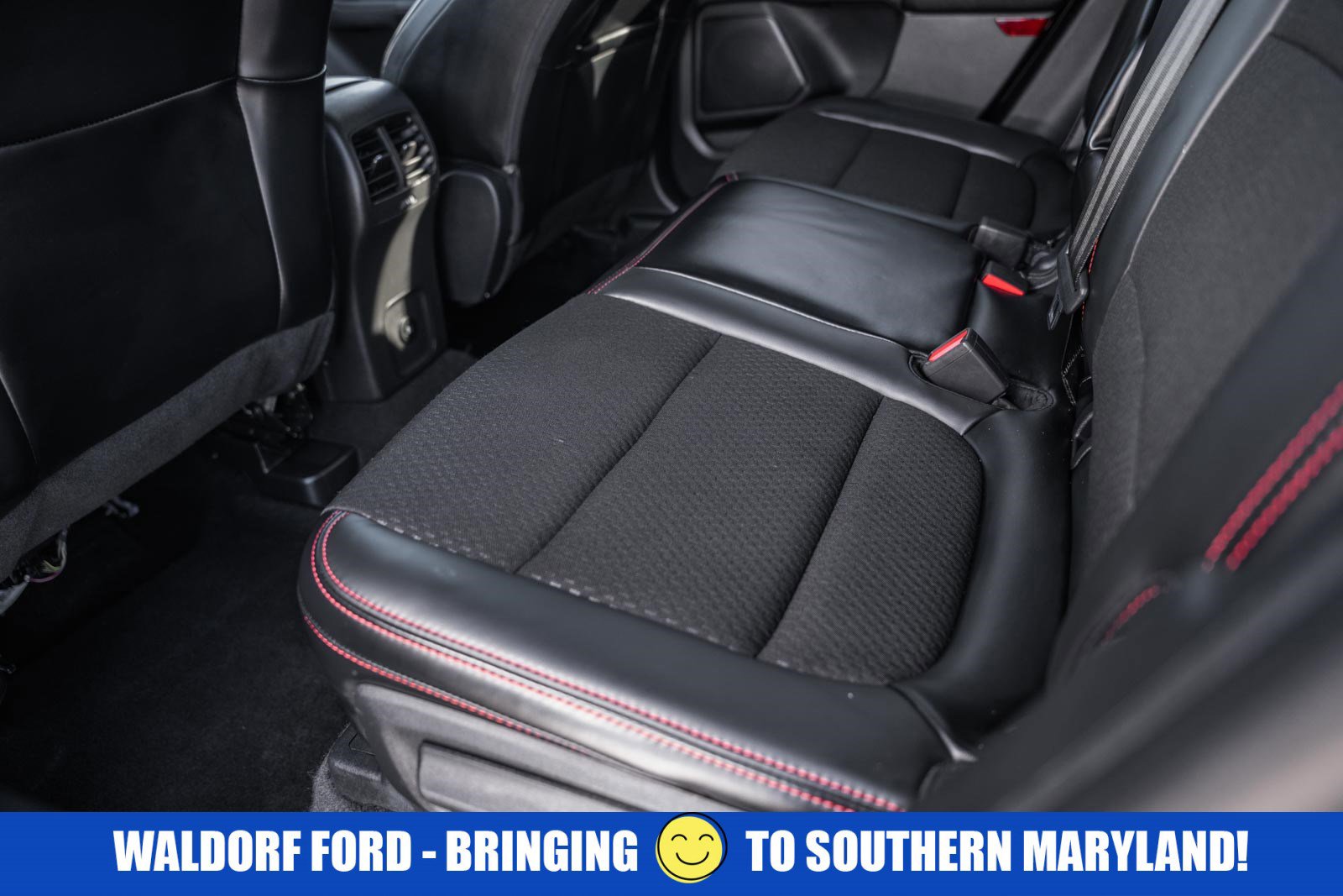 Used 2025 Ford Escape ST-Line image 35