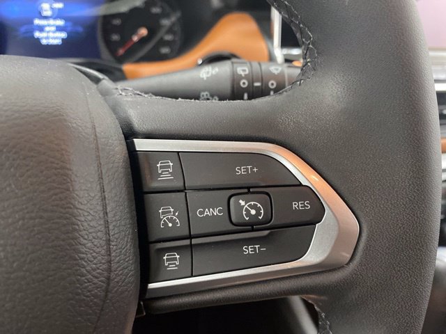 Used 2025 Jeep Compass Limited AWD/4WD image 41