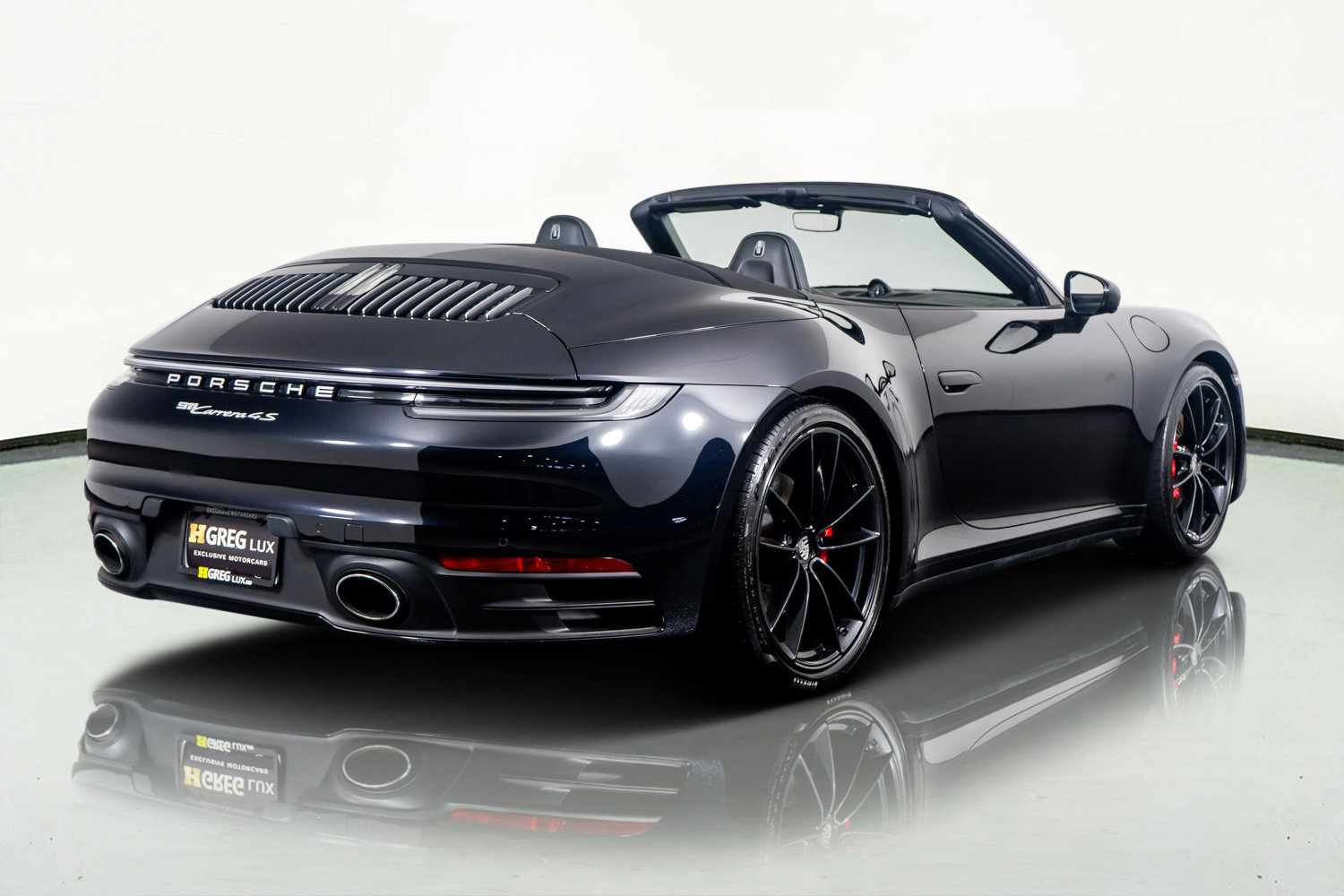 Used 2021 Porsche 911 Carrera 4S w/ Sport Package image 8