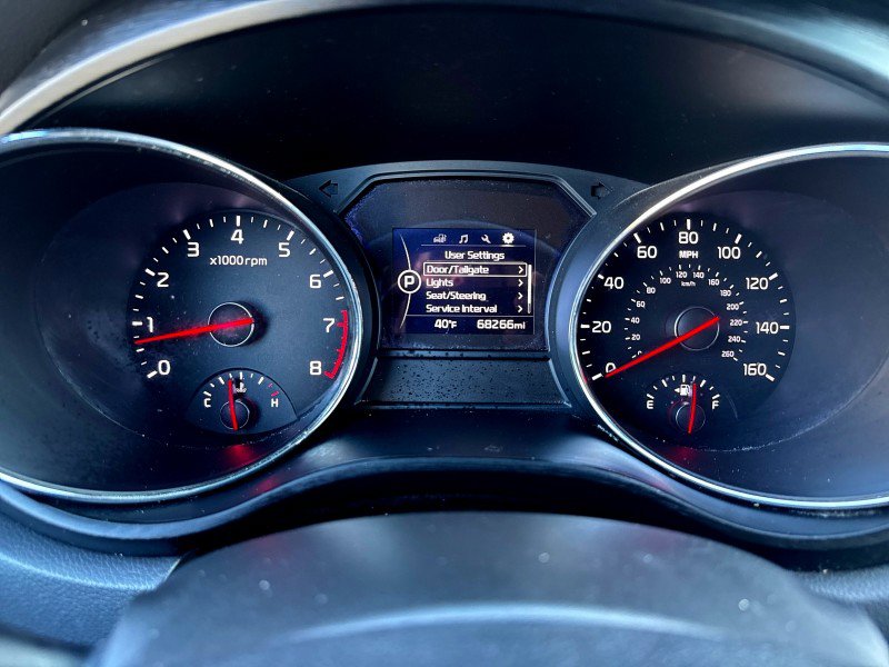 Used 2016 Kia Sedona LX w/ LX Essentials Premium Package image 16