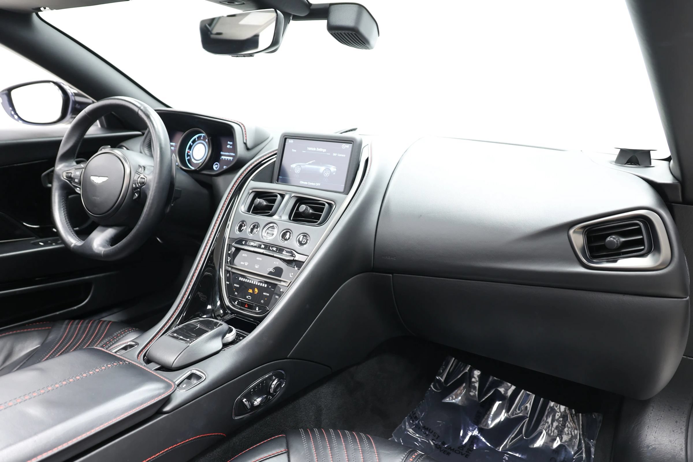 Used 2019 Aston Martin DB11 Volante RWD image 94
