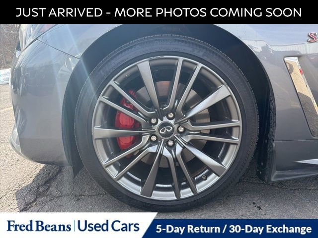 Used 2017 INFINITI Q60 Red Sport 400 image 7