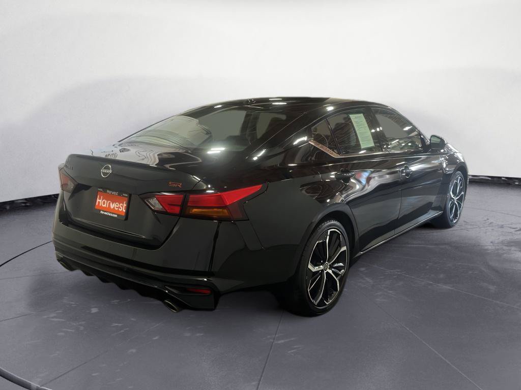 Used 2024 Nissan Altima 2.5 SR FWD image 7