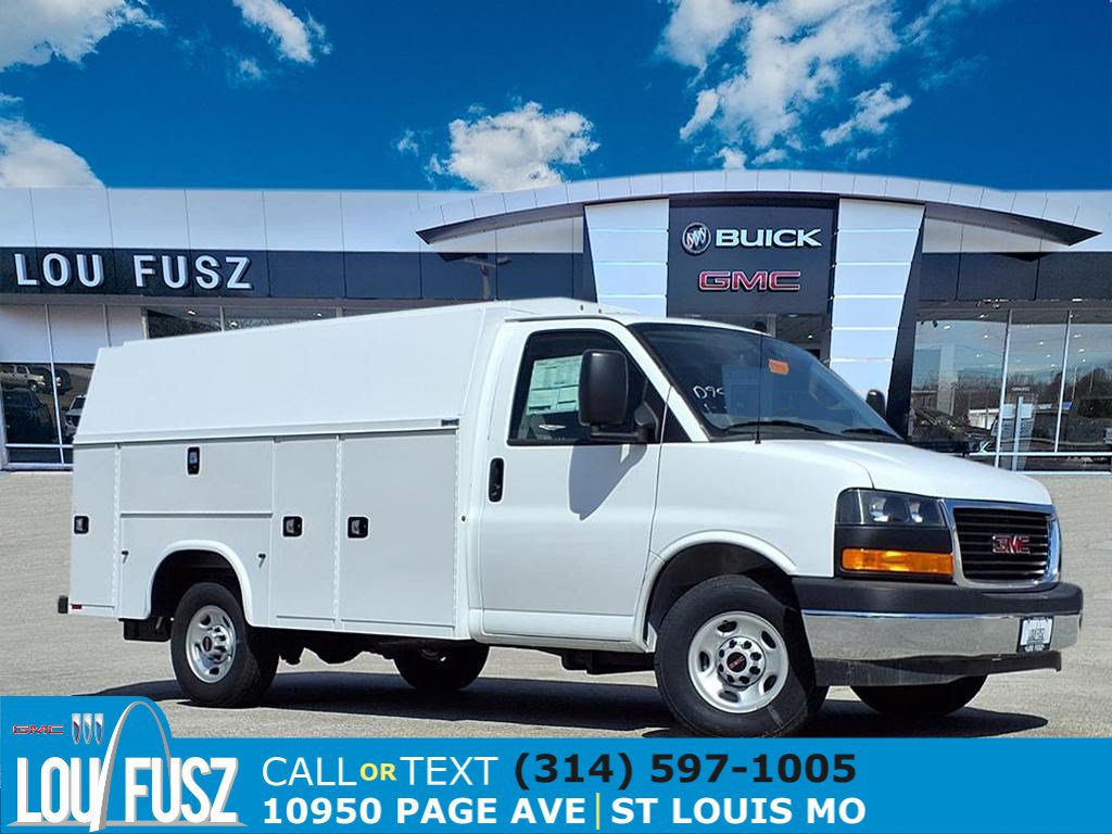 New 2025 GMC Savana 3500 w/ Power Convenience Package