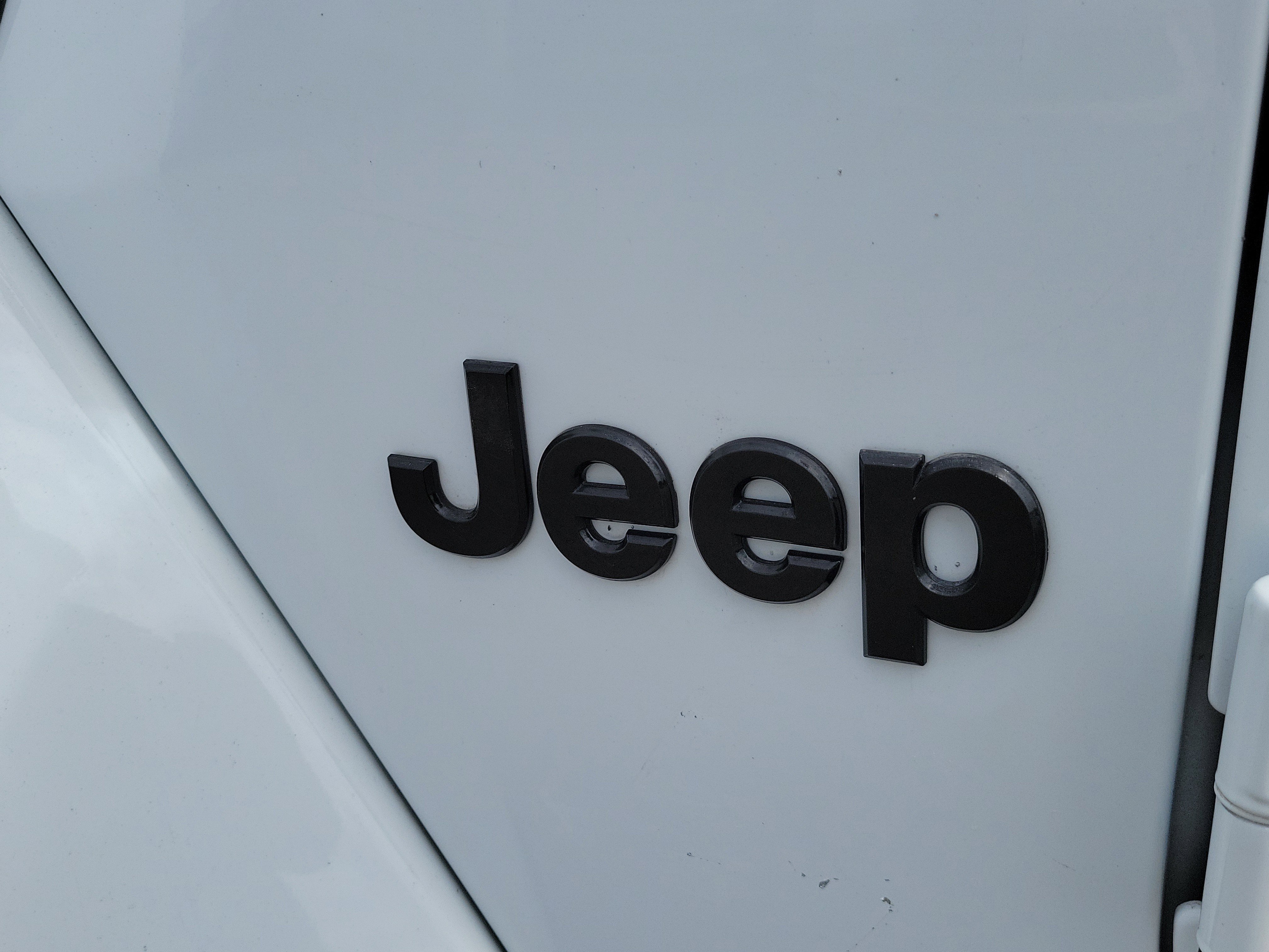 Used 2023 Jeep Wrangler Unlimited Sahara AWD/4WD image 30