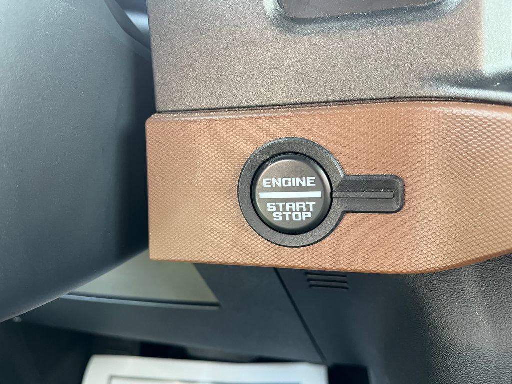 Used 2024 Ford Bronco Outer Banks AWD/4WD image 20