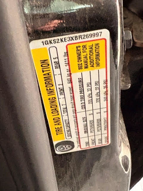 Used 2011 GMC Yukon XL SLT