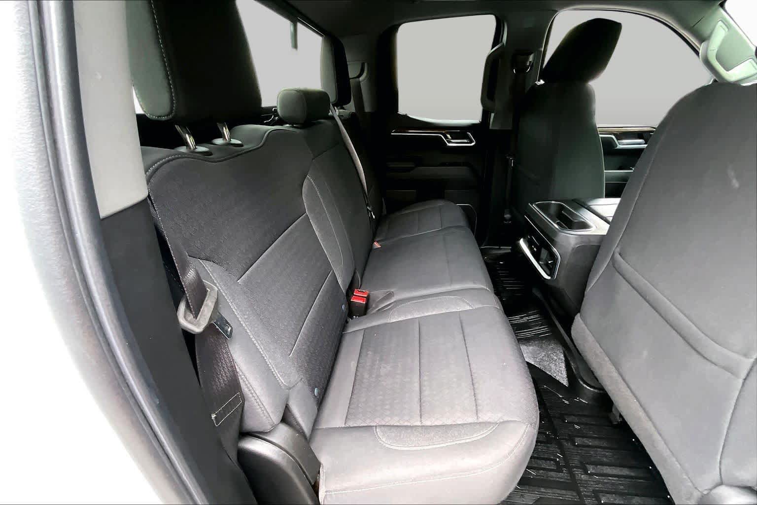 Used 2022 GMC Sierra 1500 Elevation w/ Preferred Package AWD/4WD image 18