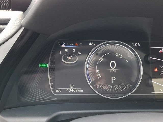 Used 2022 Lexus ES 300h w/ Accessory Package FWD image 20