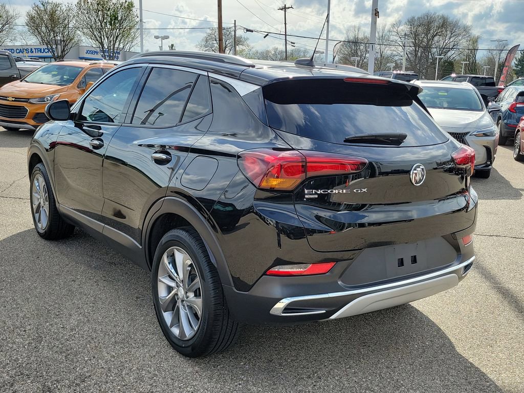 Used 2023 Buick Encore GX Essence w/ Experience Buick Package AWD/4WD image 3