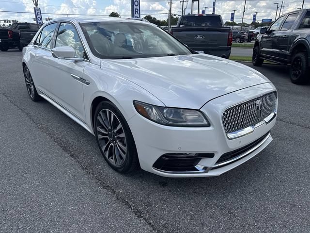Used 2018 Lincoln Continental Select w/ Continental Climate Package FWD image 3