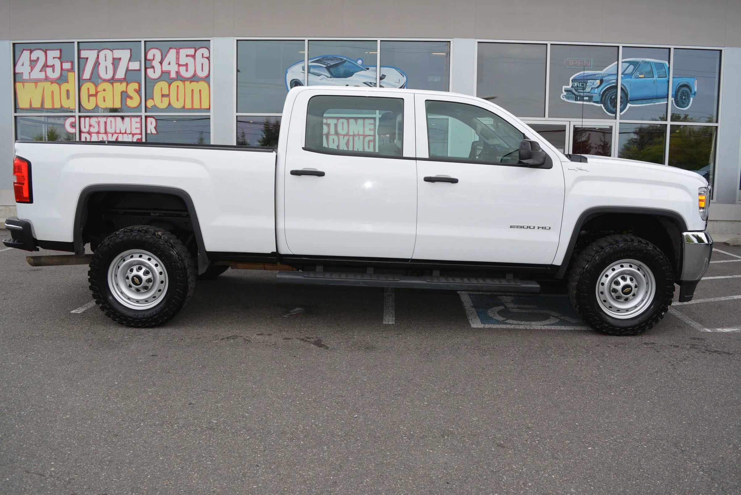 Used 2017 GMC Sierra 2500 4x4 Crew Cab image 9