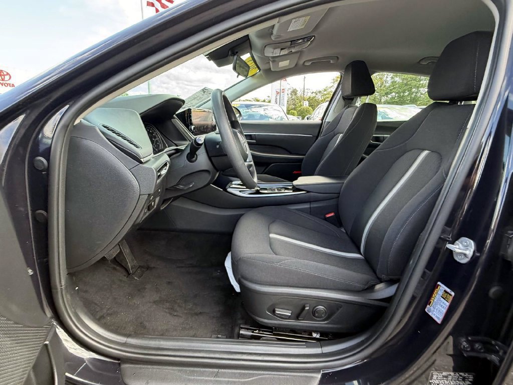 Certified 2023 Hyundai Sonata SEL w/ Cargo Package FWD image 8