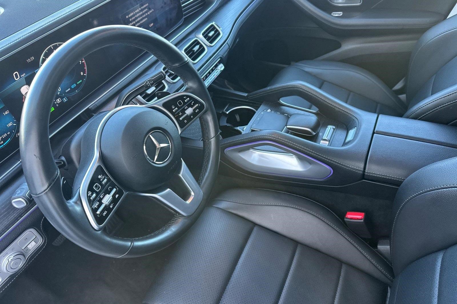 Used 2022 Mercedes-Benz GLS 450 4MATIC image 4