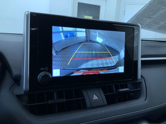 Certified 2025 Toyota RAV4 LE image 28