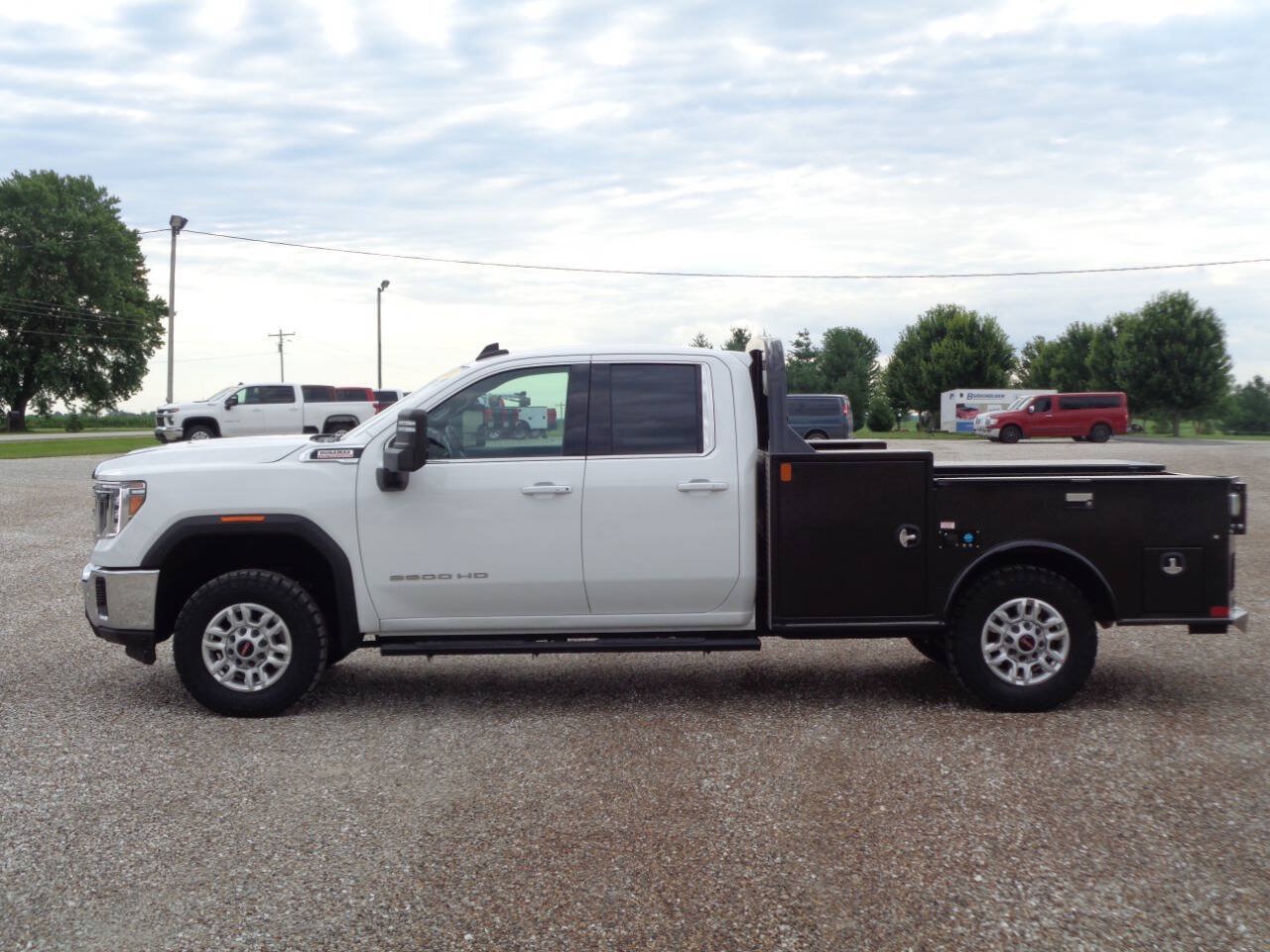 Used 2023 GMC Sierra 2500 SLE w/ SLE Convenience Package AWD/4WD image 3