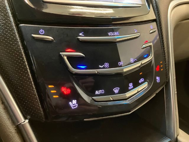 Used 2014 Cadillac XTS Luxury image 29