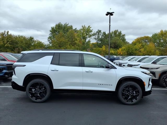 New 2026 Chevrolet Traverse RS w/ LPO, Floor Liner Package AWD/4WD image 2