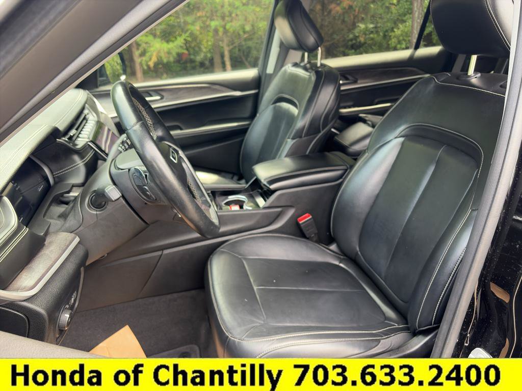 Used 2021 Jeep Grand Cherokee L Limited AWD/4WD image 25