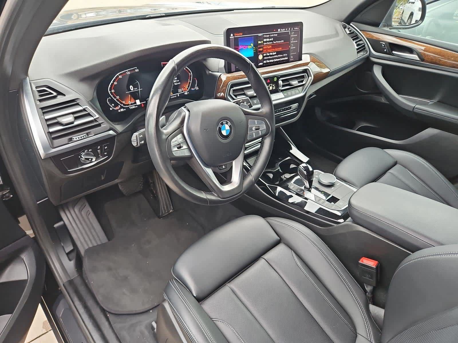 Used 2023 BMW X3 sDrive30i w/ Premium Package RWD image 2