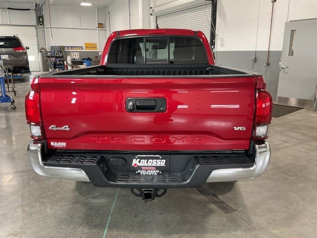 Used 2021 Toyota Tacoma SR5 AWD/4WD image 5