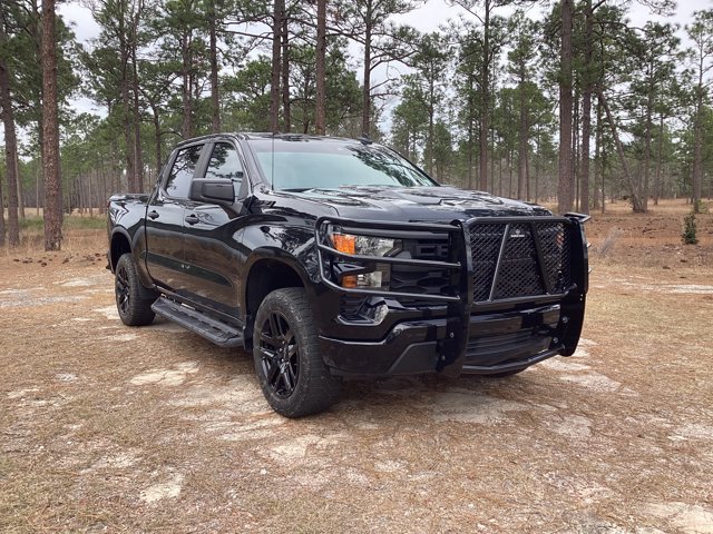 Used 2022 Chevrolet Silverado 1500 Custom Trail Boss w/ Midnight Edition AWD/4WD image 7