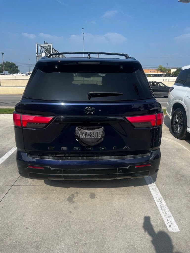 Used 2024 Toyota Sequoia Platinum AWD/4WD image 9