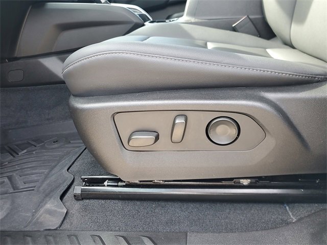 Used 2024 Chevrolet Colorado LT w/ LT Convenience Package III image 16