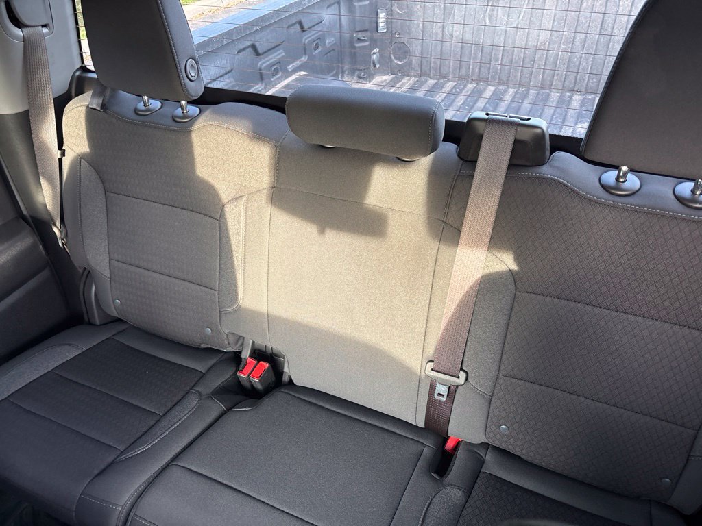 Used 2024 Chevrolet Silverado 1500 Custom w/ Turbomax Blackout Package AWD/4WD image 19