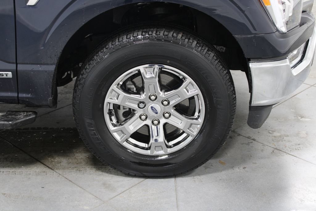 Used 2023 Ford F150 XLT w/ Equipment Group 302A High image 16