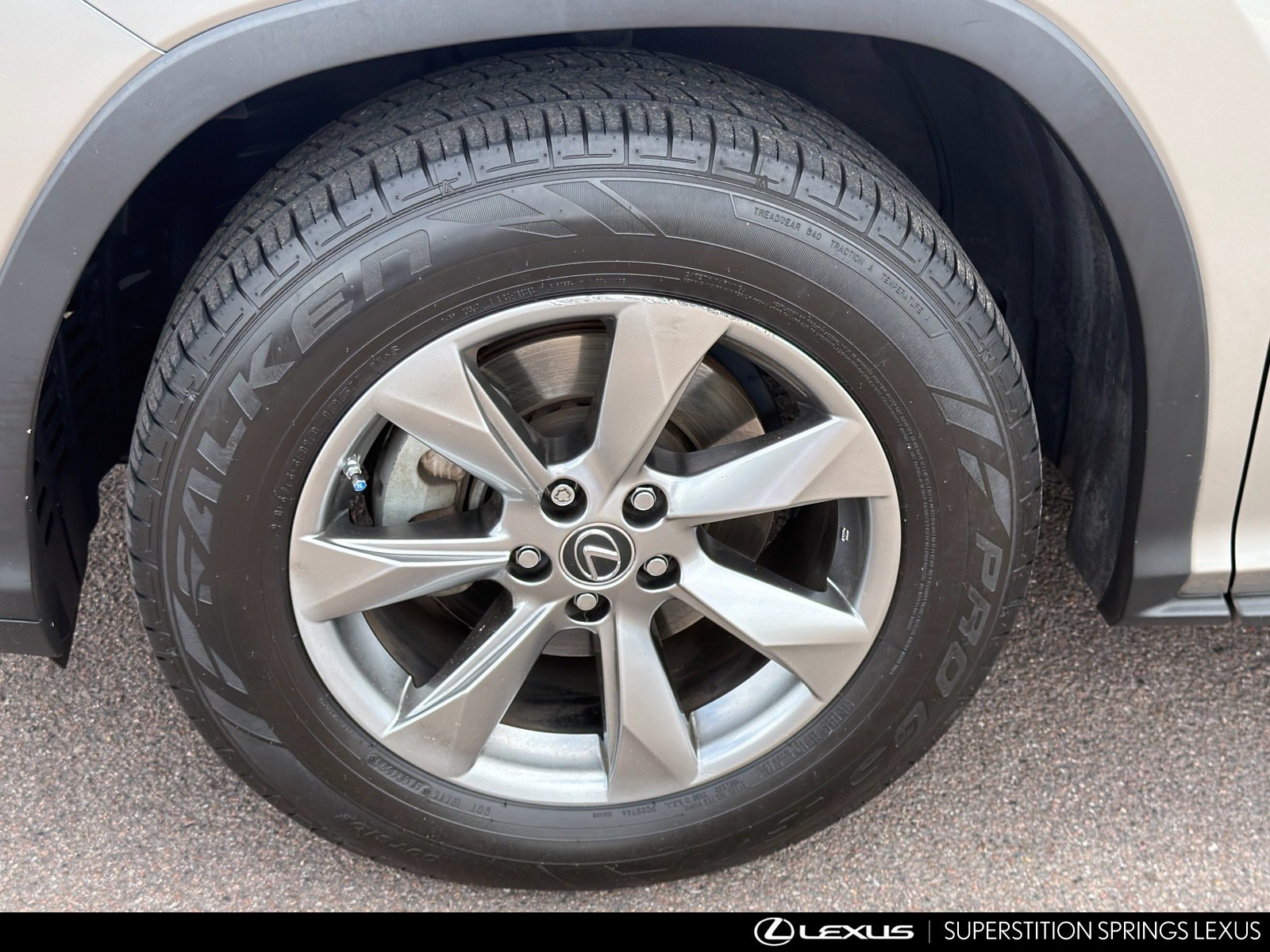 Used 2019 Lexus RX 350L FWD w/ Accessory Package image 10