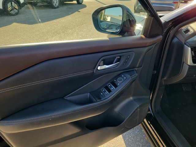 Certified 2023 Nissan Rogue SL w/ SL Premium Package image 23