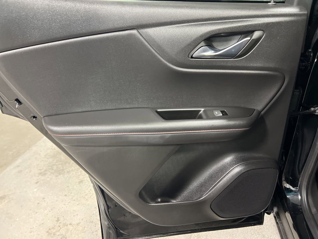 Used 2025 Chevrolet Blazer RS image 19