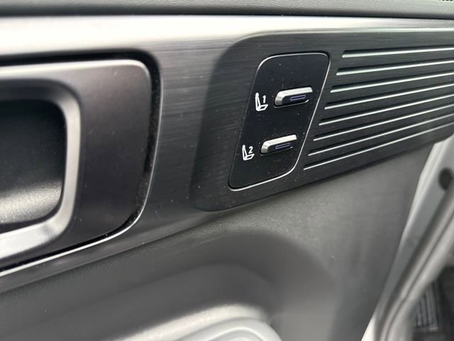 Certified 2025 Hyundai Santa Fe Calligraphy image 11