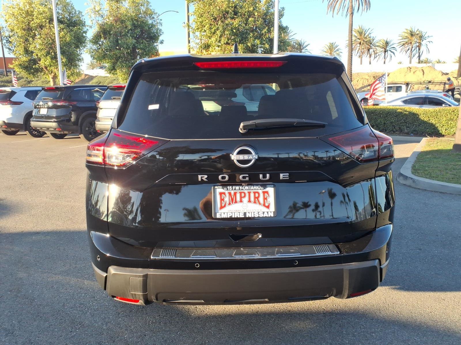 New 2026 Nissan Rogue SV w/ Cold Weather Package FWD image 5