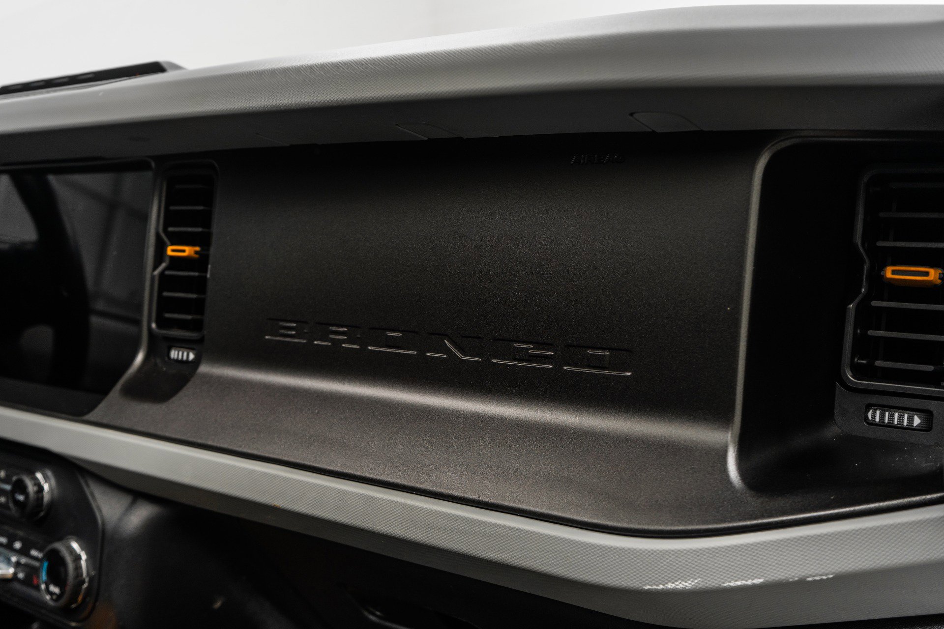 Used 2021 Ford Bronco Badlands image 33