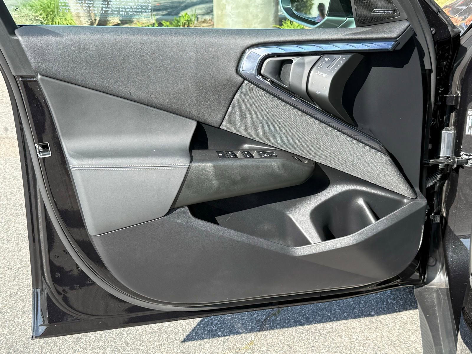 Used 2025 BMW X3 xDrive30i w/ Convenience Package image 21