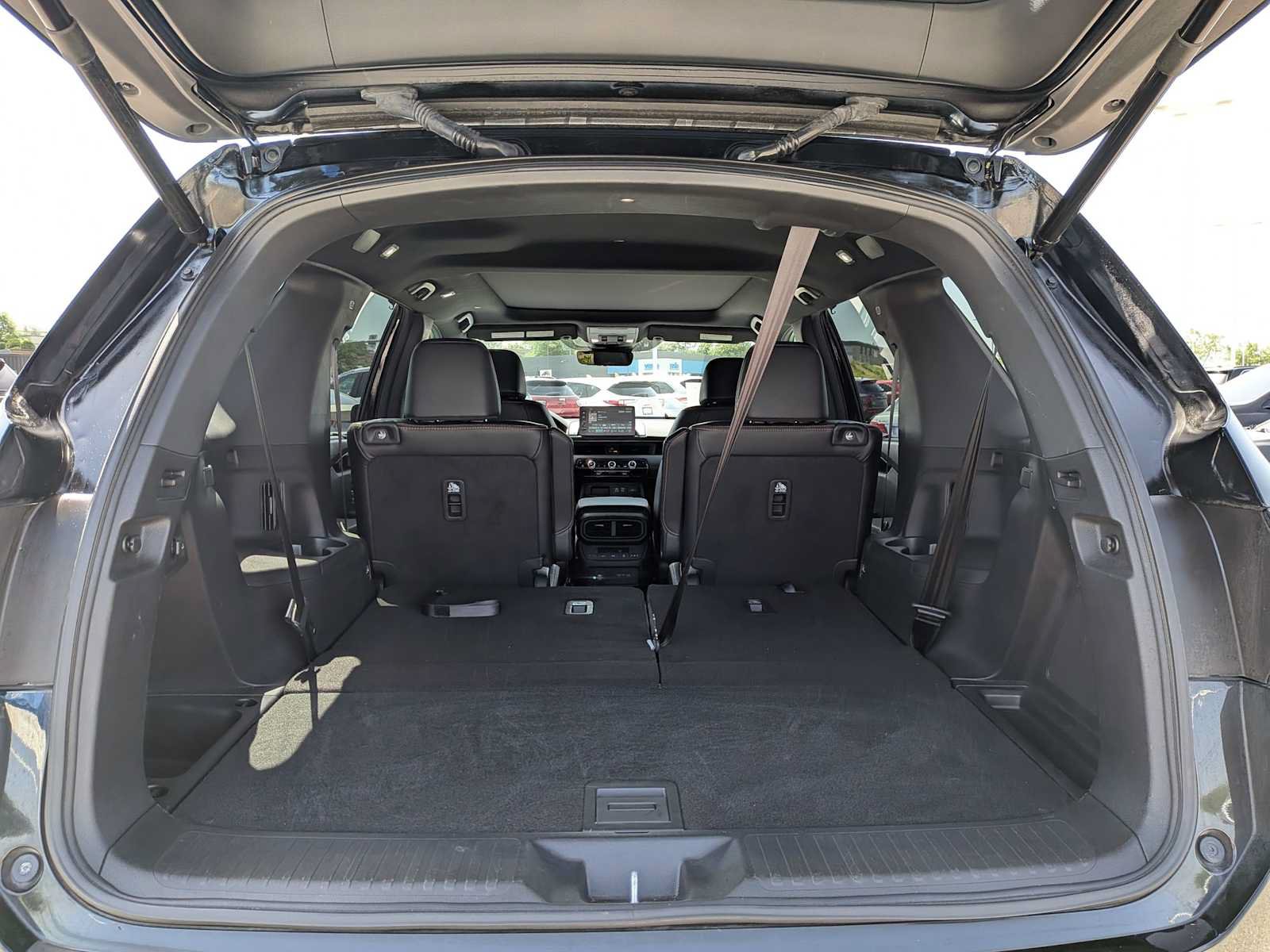 Certified 2024 Honda Pilot TrailSport image 33