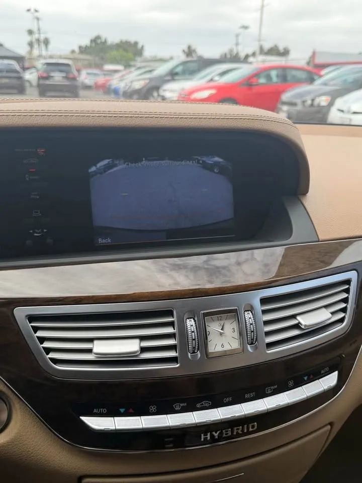 Used 2011 Mercedes-Benz S 400 image 9