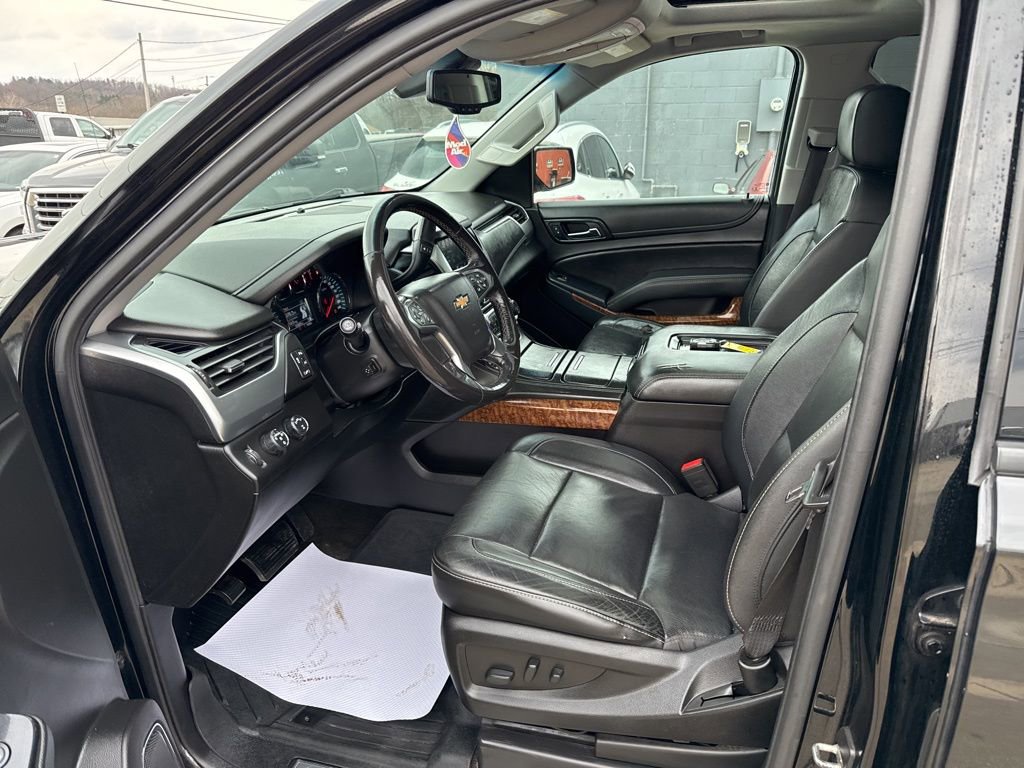 Used 2018 Chevrolet Suburban Premier AWD/4WD image 31