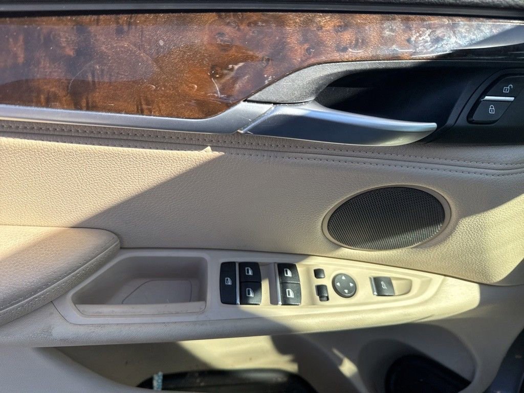 Used 2015 BMW X5 xDrive35i image 11