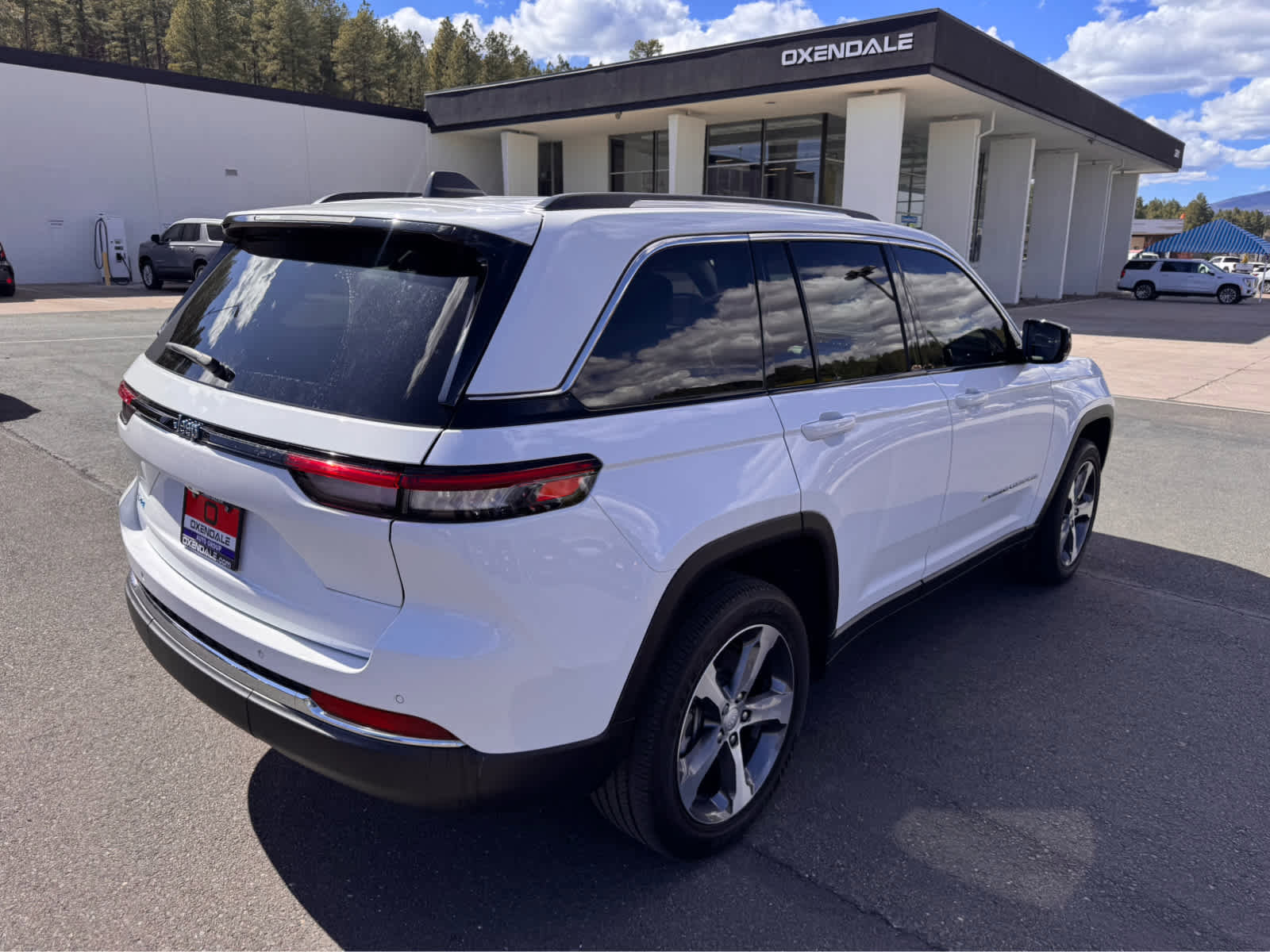 Used 2022 Jeep Grand Cherokee Limited 4xe AWD/4WD image 5